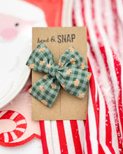 Load image into Gallery viewer, Preorder Hand Tied Christmas Bows 🇨🇦