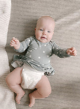 Load image into Gallery viewer, Gunamuna Convertible Baby Footie